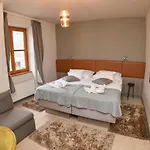 Hotel Portre Panzio 4*
