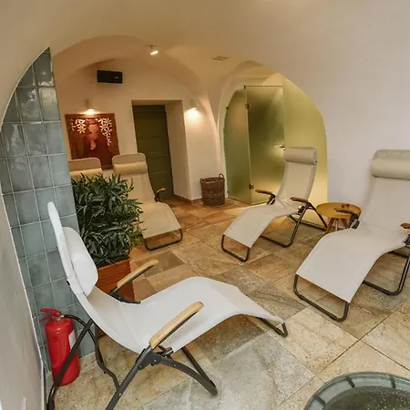 Portre Panzio 4*