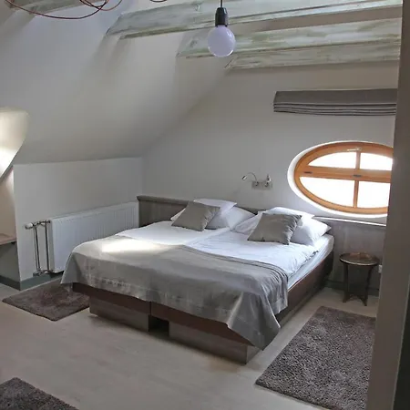 Hotel Portre Panzio 4*